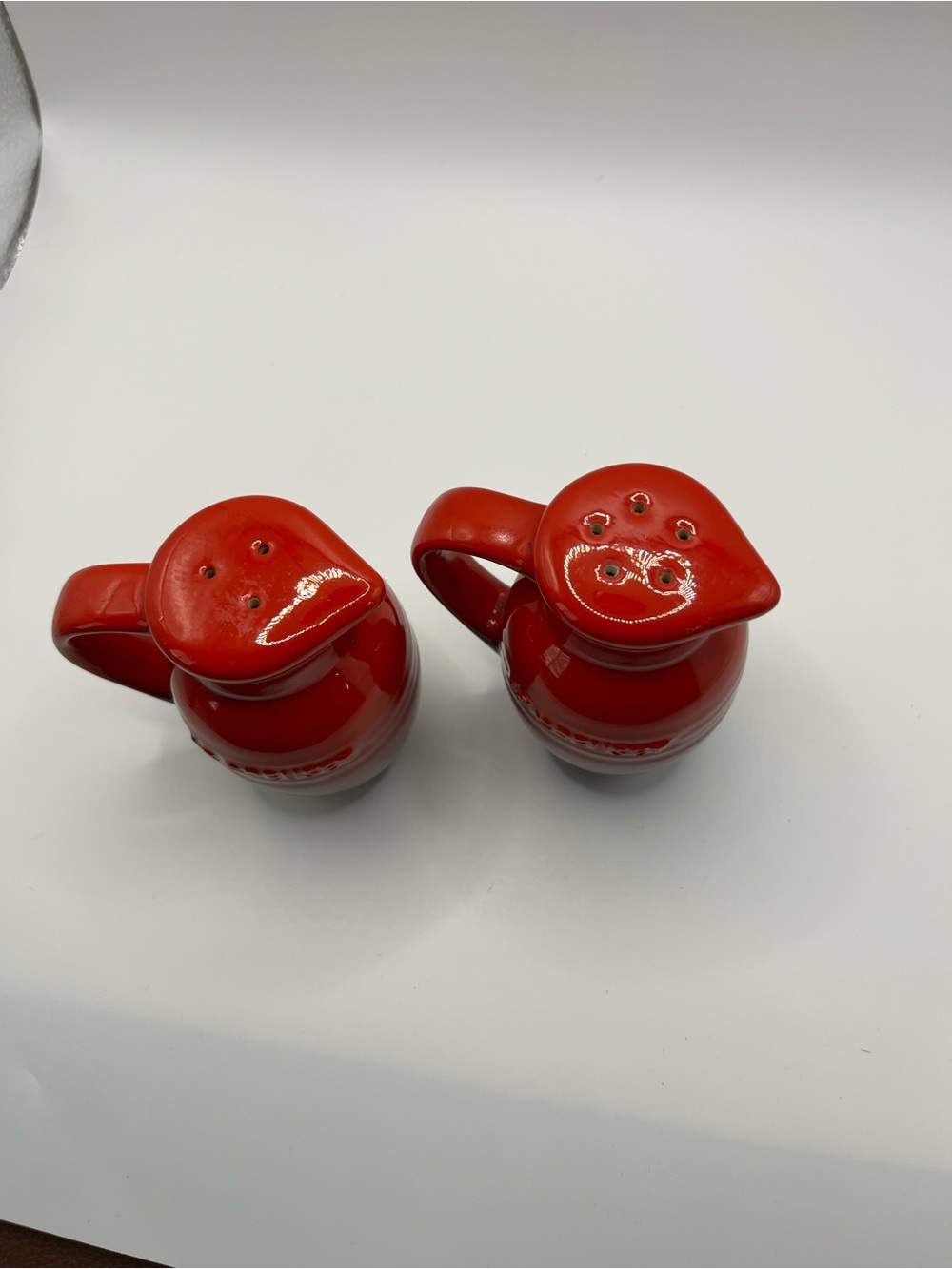 Le Creuset Red Ceramic Salt & Pepper Set - Picture 6 of 6
